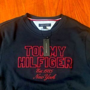 NWT Tommy Hilfiger navy blue men’s sweatshirt.